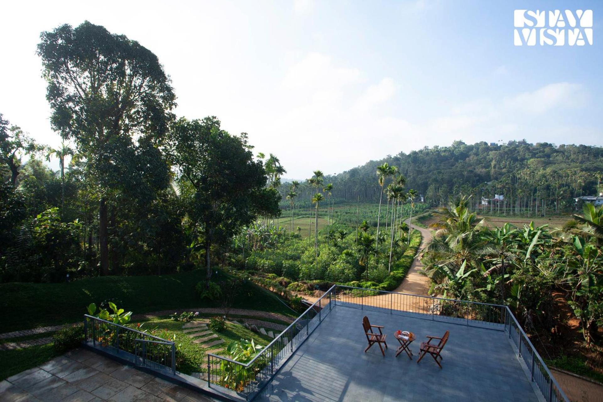Stayvista At The Big Chill With Breakfast Included 瓦亚纳德 外观 照片